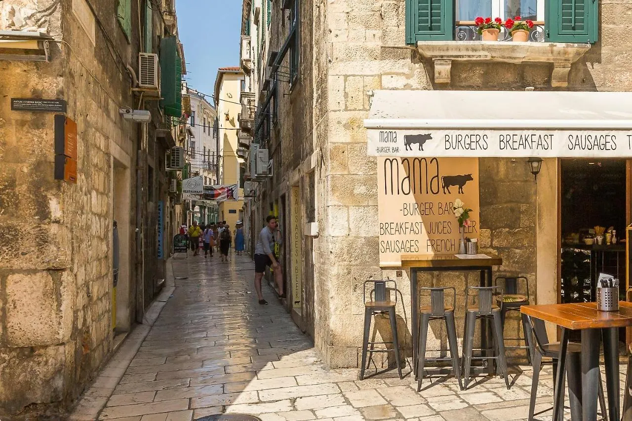 Hidden Gem In Diocletian Palace Old Town Center Split Daire